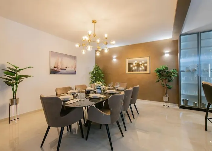 Mia, Sevid Na Moru Zaglavice