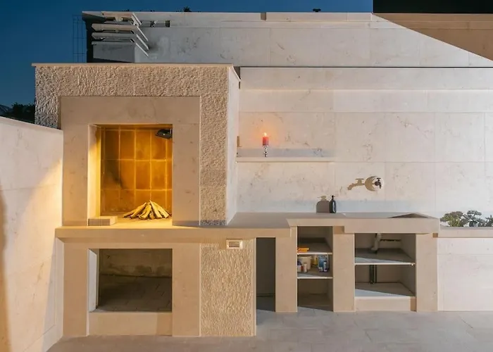 Villa Mia, Sevid Na Moru