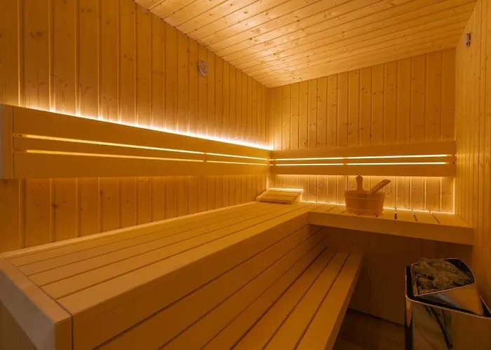 Mia, Sevid Na Moru Zaglavice