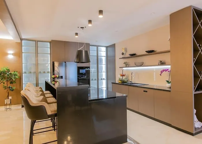 Villa Mia, Sevid Na Moru