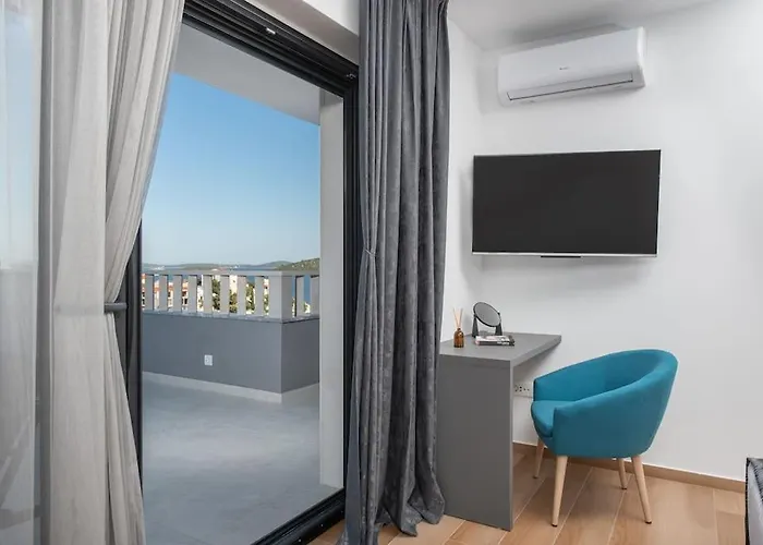 Mia, Sevid Na Moru Villa *