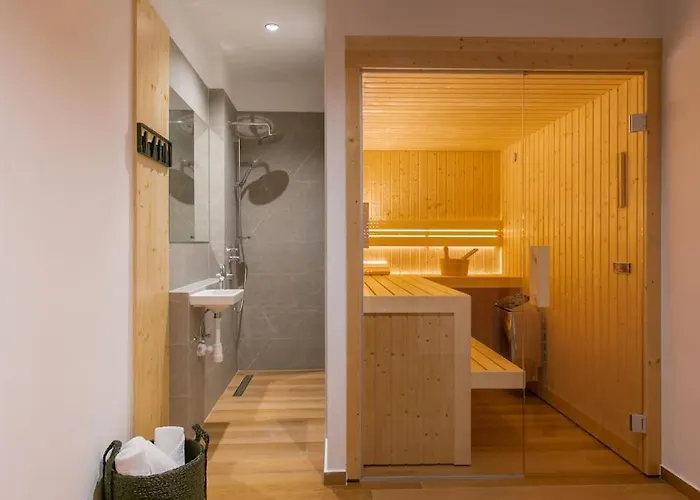 Mia, Sevid Na Moru Zaglavice